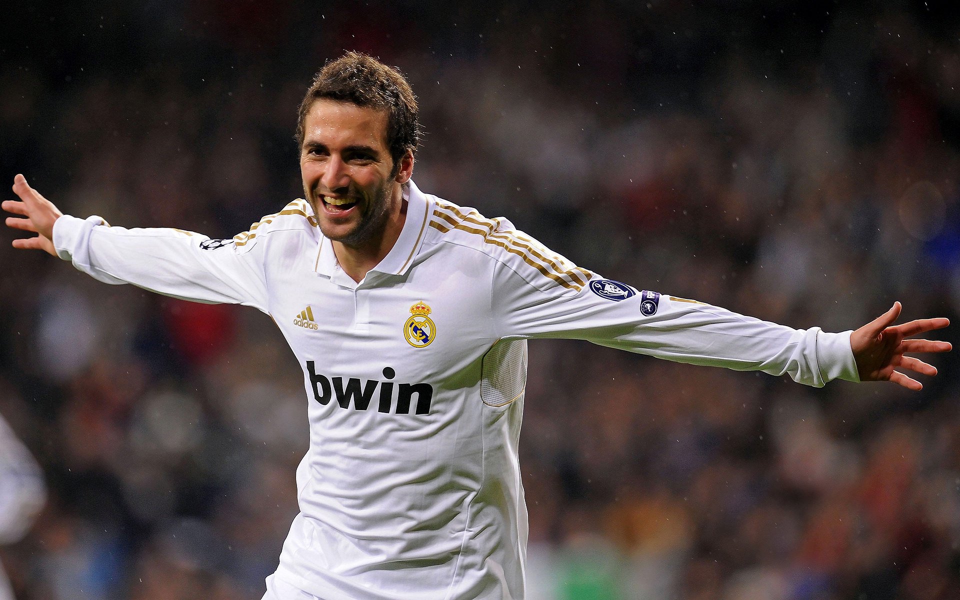 校园足球设置轮岗制度锻炼学生多岗位参与能力，校园足球工作