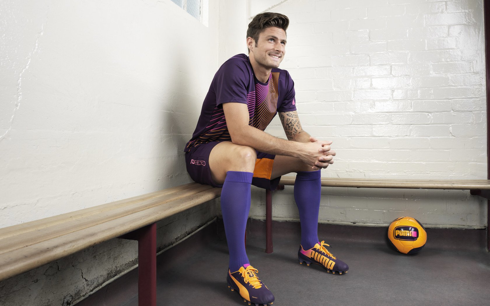 751.“青春启航”青少年篮球体验营在武汉拉开帷幕，推动全民健身